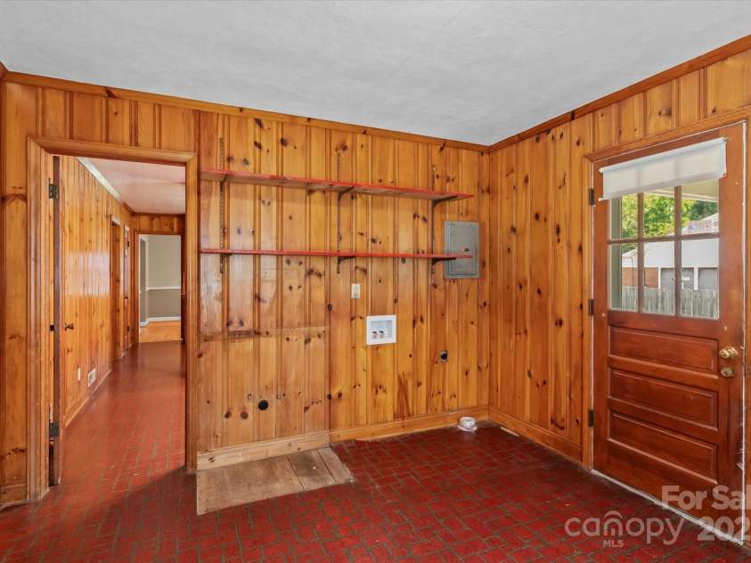 7628 Rolling Hill Road, Charlotte, NC 28227.  MLS# CAR4287580, YatesRealty ID 29571. 