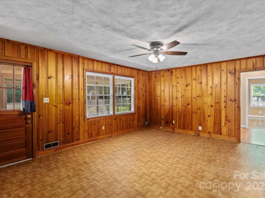 7628 Rolling Hill Road, Charlotte, NC 28227.  MLS# CAR4287580, YatesRealty ID 29571. 