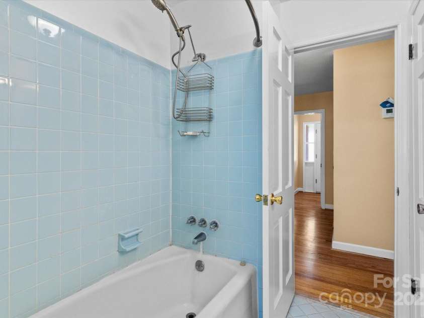 7628 Rolling Hill Road, Charlotte, NC 28227.  MLS# CAR4287580, YatesRealty ID 29571. 