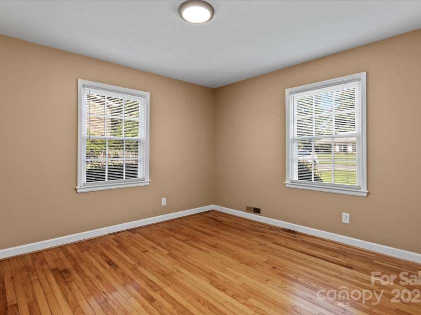 7628 Rolling Hill Road, Charlotte, NC 28227.  MLS# CAR4287580, YatesRealty ID 29571. 
