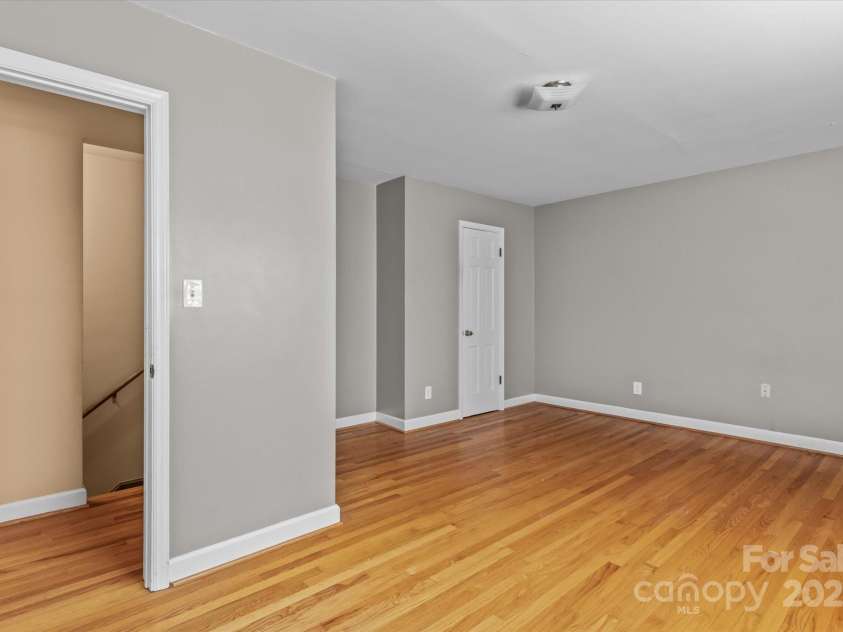 7628 Rolling Hill Road, Charlotte, NC 28227.  MLS# CAR4287580, YatesRealty ID 29571. 