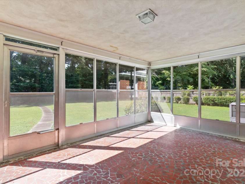 7628 Rolling Hill Road, Charlotte, NC 28227.  MLS# CAR4287580, YatesRealty ID 29571. 