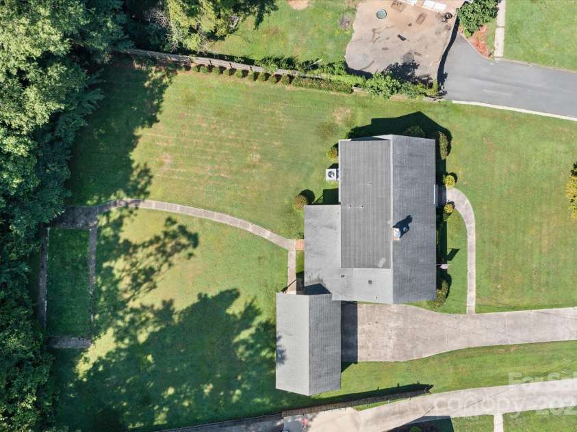 7628 Rolling Hill Road, Charlotte, NC 28227.  MLS# CAR4287580, YatesRealty ID 29571. 