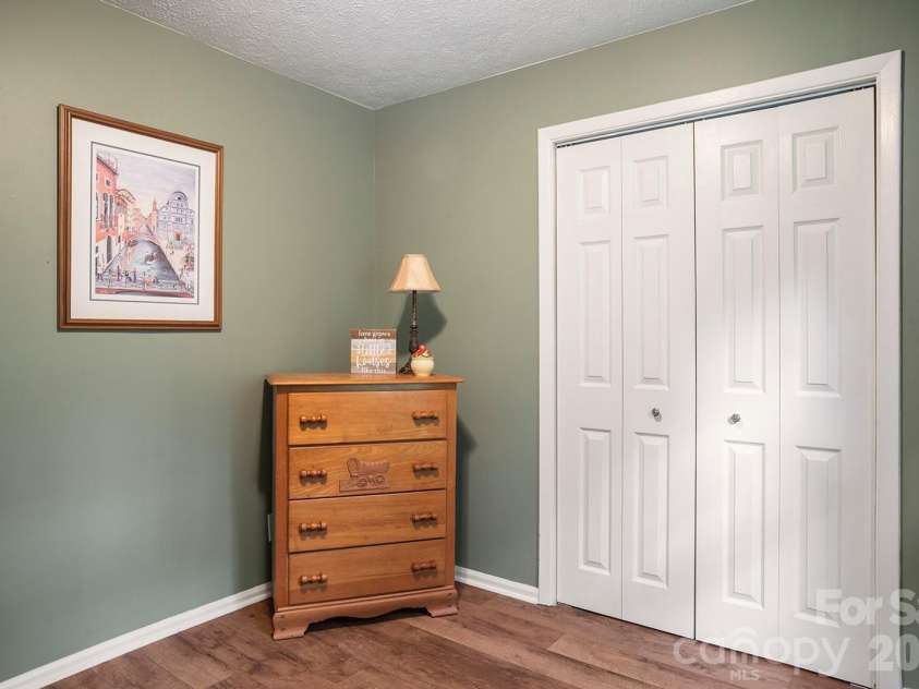 825 Gallimore Road, Flat Rock, NC 28731.  MLS# CAR4391388, YatesRealty ID 29572. 