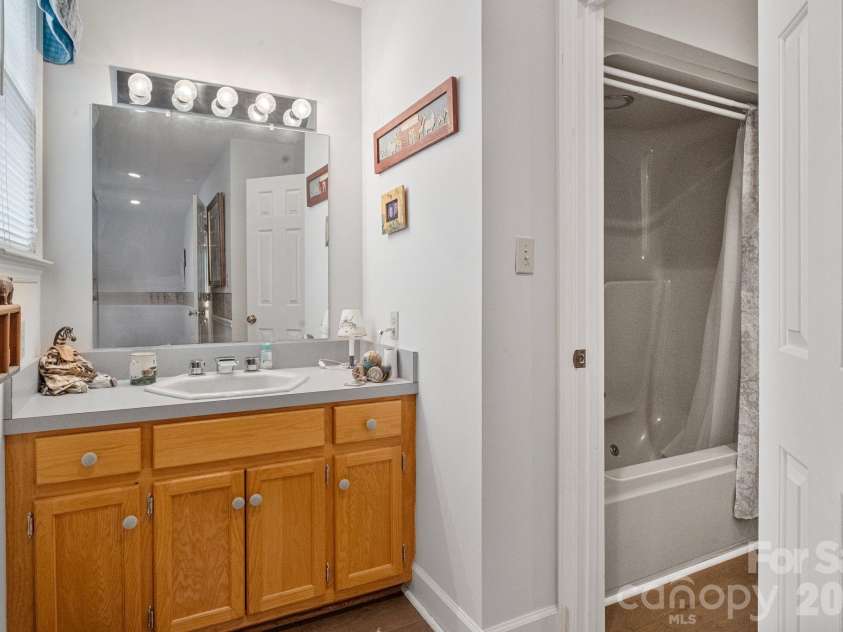 401 Redwood Court, Lenoir, NC 28645.  MLS# CAR4383184, YatesRealty ID 29573. 