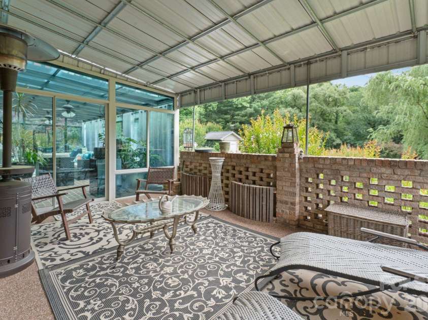 401 Redwood Court, Lenoir, NC 28645.  MLS# CAR4383184, YatesRealty ID 29573. 