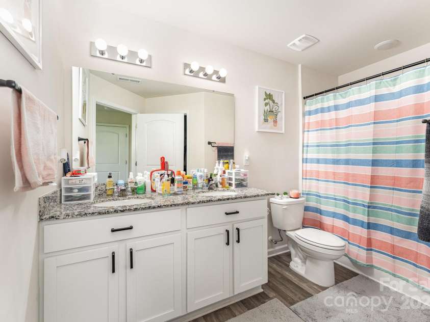 418 Winsley Drive, Salisbury, NC 28147.  MLS# CAR4273561, YatesRealty ID 29573. 