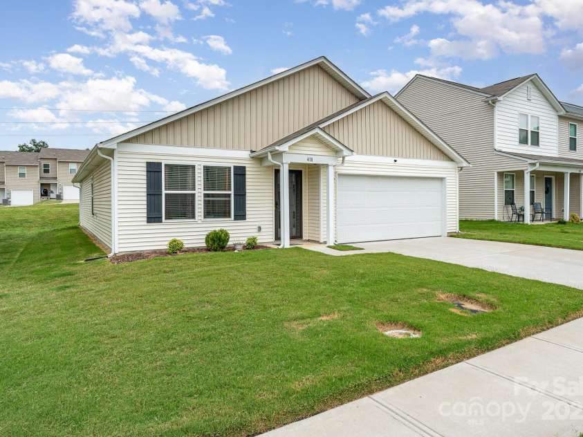 418 Winsley Drive, Salisbury, NC 28147.  MLS# CAR4273561, YatesRealty ID 29573. 