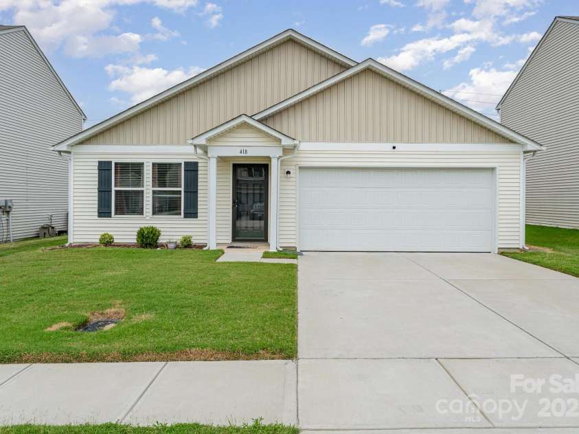 418 Winsley Drive, Salisbury, NC 28147.  MLS# CAR4273561, YatesRealty ID 29573. 