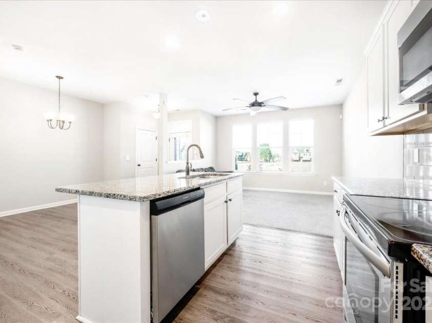 5821 Crestlawn Court, Pfafftown, NC 27040.  MLS# CAR4230431, YatesRealty ID 29574. 