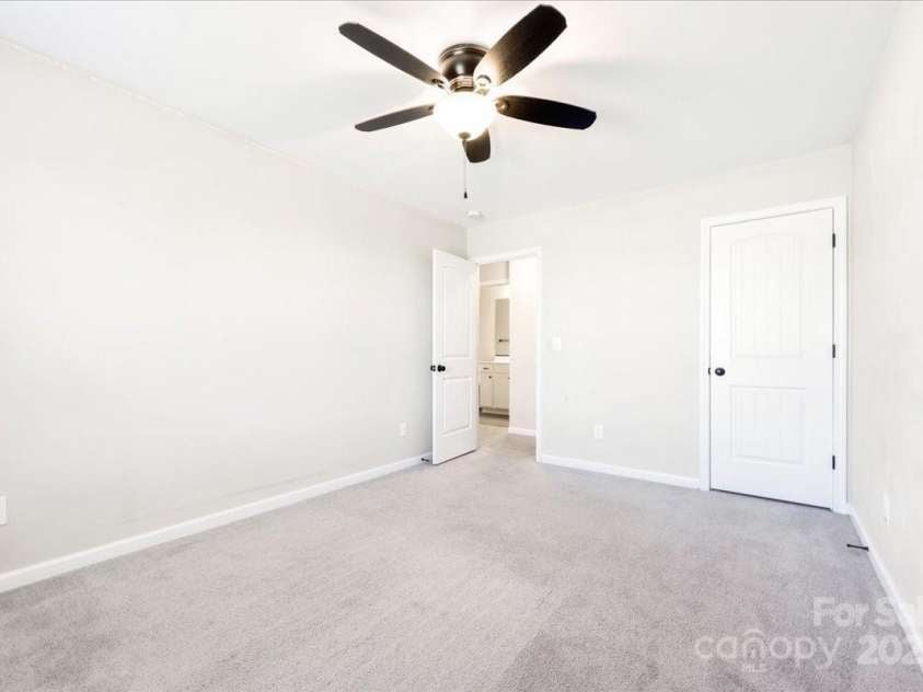 5821 Crestlawn Court, Pfafftown, NC 27040.  MLS# CAR4230431, YatesRealty ID 29574. 