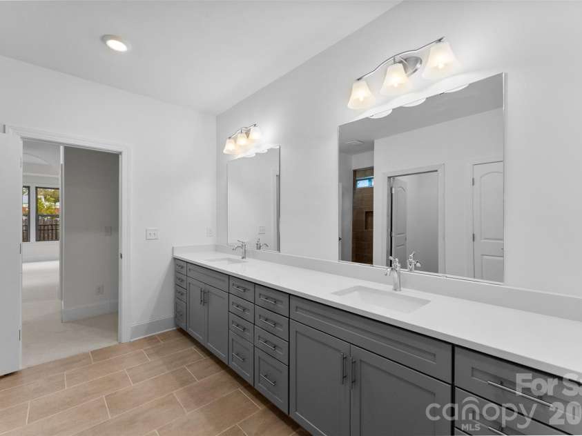 415 Newstyle Way, Gastonia, NC 28056.  MLS# CAR4389199, YatesRealty ID 29575. 