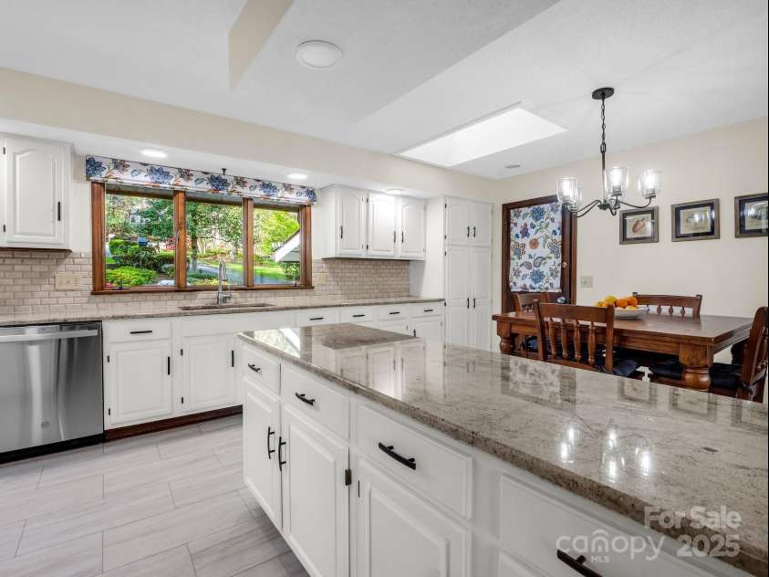 8 Greenbriar Woods Circle, Etowah, NC 28729.  MLS# CAR4247611, YatesRealty ID 29575. 