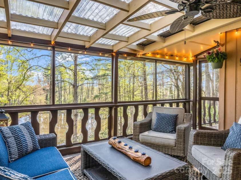 8 Greenbriar Woods Circle, Etowah, NC 28729.  MLS# CAR4247611, YatesRealty ID 29575. 