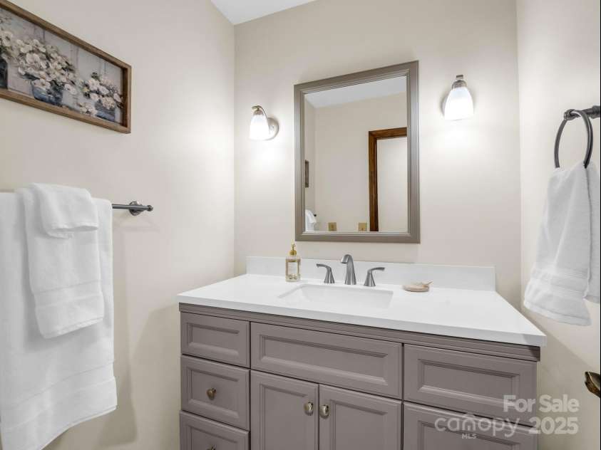 8 Greenbriar Woods Circle, Etowah, NC 28729.  MLS# CAR4247611, YatesRealty ID 29575. 