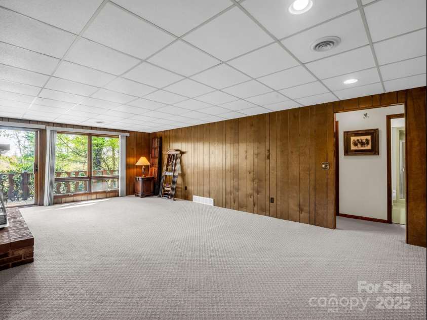 8 Greenbriar Woods Circle, Etowah, NC 28729.  MLS# CAR4247611, YatesRealty ID 29575. 