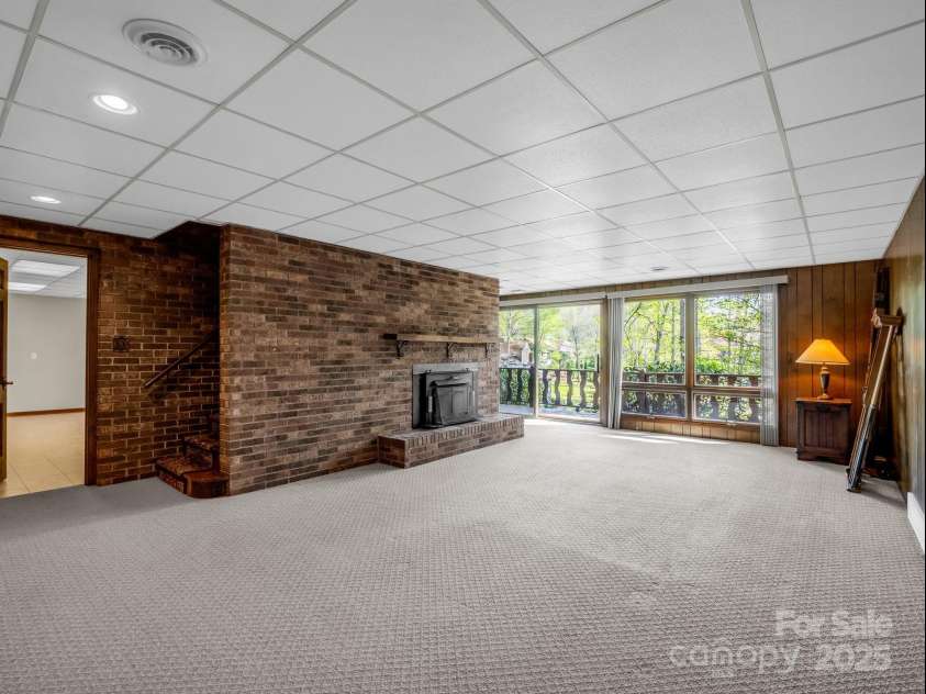 8 Greenbriar Woods Circle, Etowah, NC 28729.  MLS# CAR4247611, YatesRealty ID 29575. 