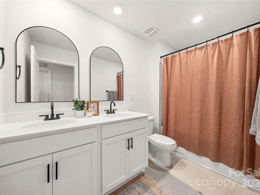 446 Misty Law Lane, Clover, SC 29710.  MLS# CAR4256797, YatesRealty ID 29576. Updated Secondary Bath