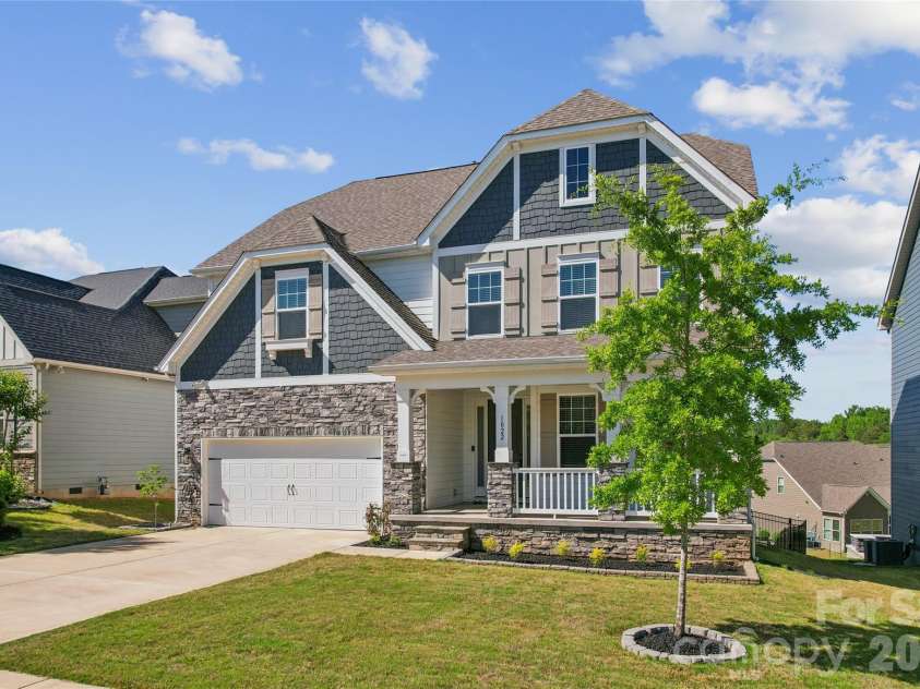 1022 Harbor Bay Drive, Fort Mill, SC 29707.  MLS# CAR4378136, YatesRealty ID 29577. 