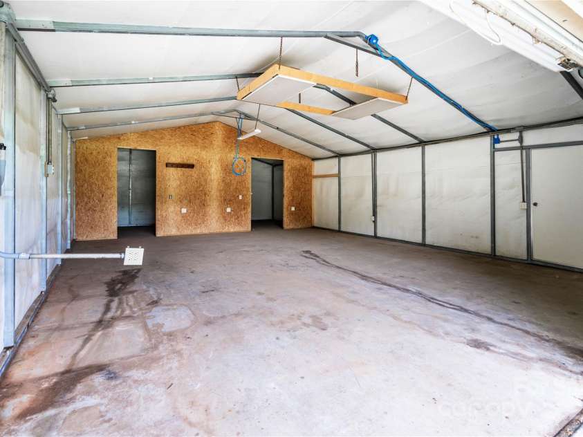 7050 Forney Hill Road, Denver, NC 28037.  MLS# CAR4243315, YatesRealty ID 29578. 24x40 Workshop/Garage