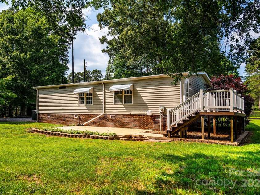 7050 Forney Hill Road, Denver, NC 28037.  MLS# CAR4243315, YatesRealty ID 29578. 