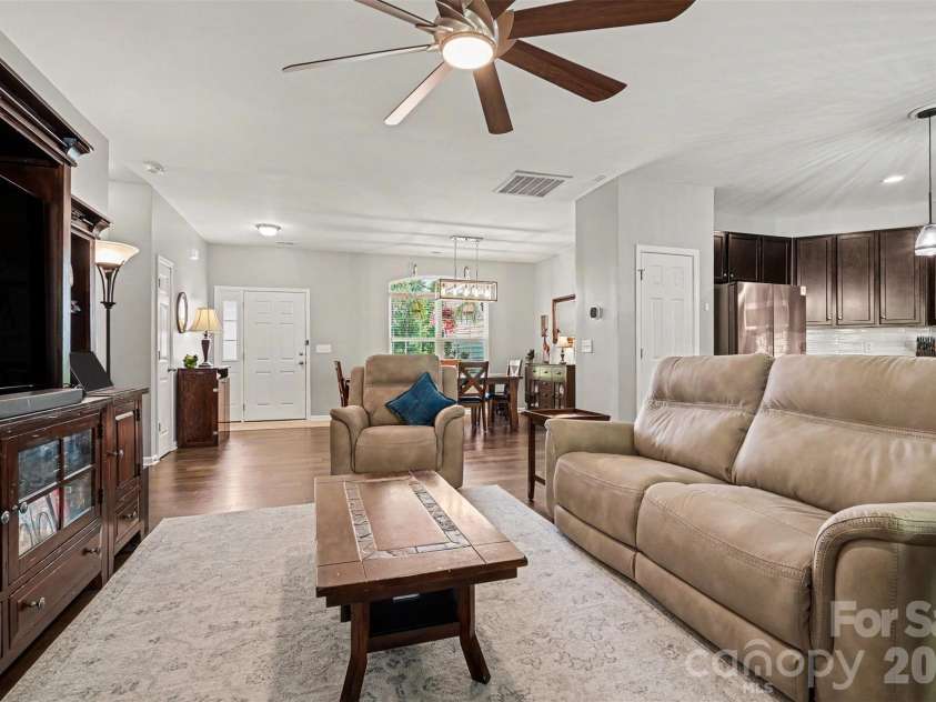 12301 Flatbush Drive, Huntersville, NC 28078.  MLS# CAR4382119, YatesRealty ID 29579. Open Floor Plan