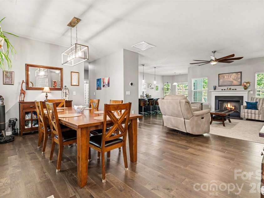 12301 Flatbush Drive, Huntersville, NC 28078.  MLS# CAR4382119, YatesRealty ID 29579. Open Floorplan Dining, Living, Kitchen, Breakfast Room
