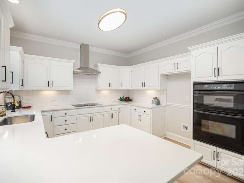 7408 Mockingbird Lane, Waxhaw, NC 28173.  MLS# CAR4271688, YatesRealty ID 29579. 