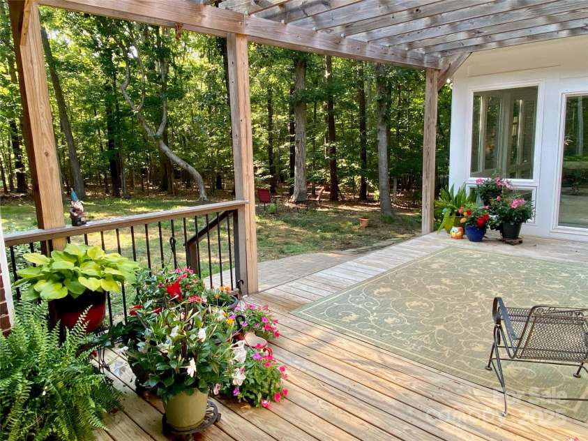 7408 Mockingbird Lane, Waxhaw, NC 28173.  MLS# CAR4271688, YatesRealty ID 29579. 