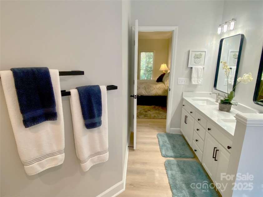 7408 Mockingbird Lane, Waxhaw, NC 28173.  MLS# CAR4271688, YatesRealty ID 29579. Primary Bathroom