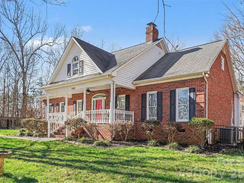 7408 Mockingbird Lane, Waxhaw, NC 28173.  MLS# CAR4335710, YatesRealty ID 29579. 