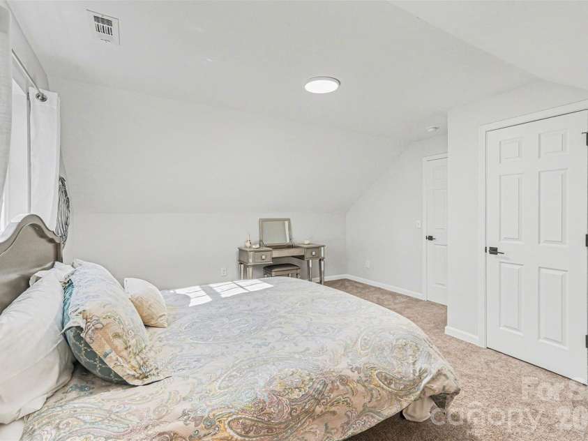 7408 Mockingbird Lane, Waxhaw, NC 28173.  MLS# CAR4335710, YatesRealty ID 29579. Upstairs Bedroom