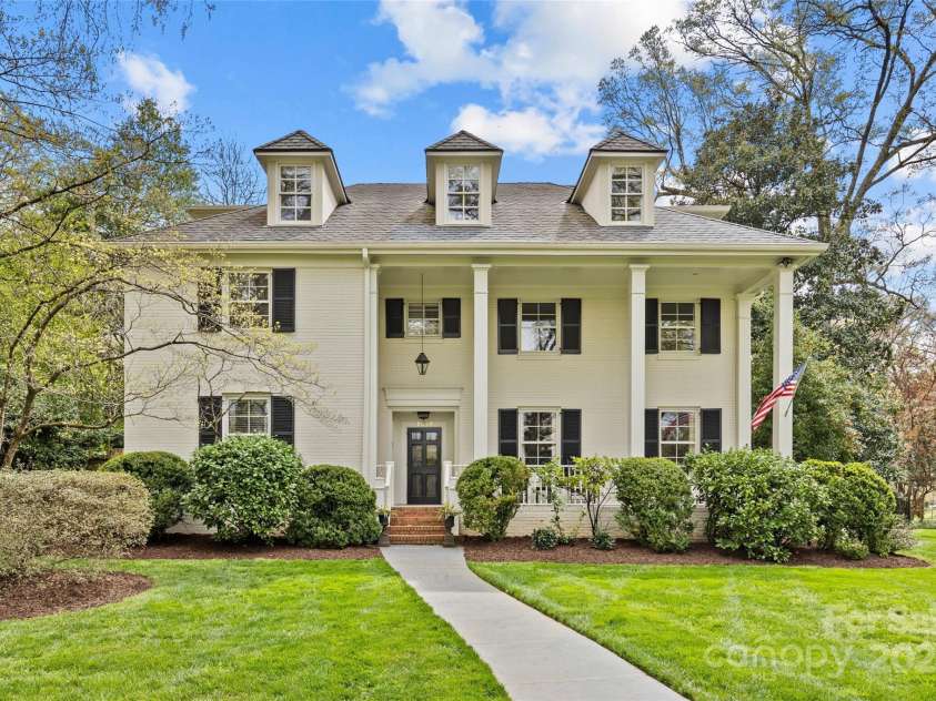 1579 Queens Road, Charlotte, NC 28207.  MLS# CAR4201917, YatesRealty ID 2958. 