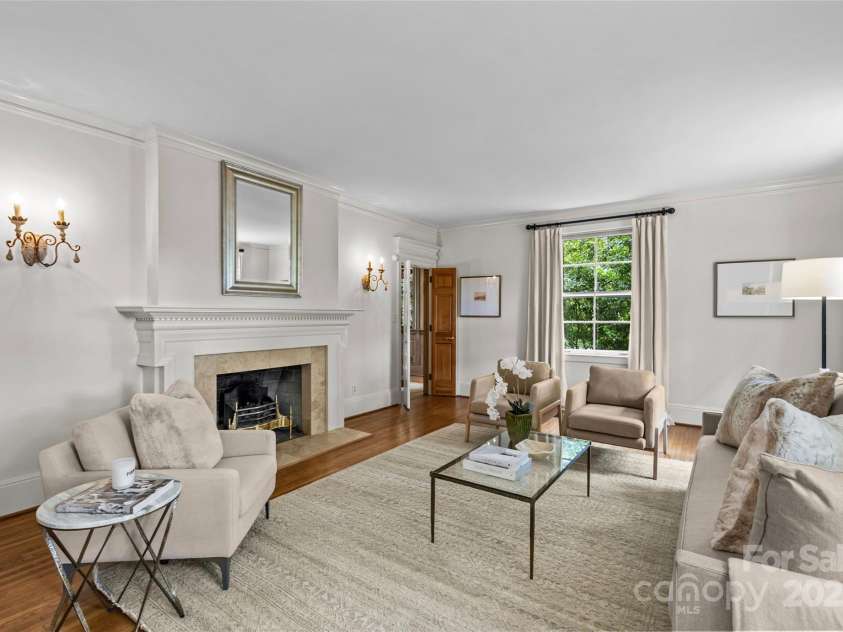 1579 Queens Road, Charlotte, NC 28207.  MLS# CAR4201917, YatesRealty ID 2958. 