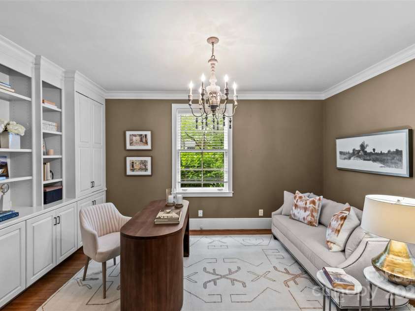 1579 Queens Road, Charlotte, NC 28207.  MLS# CAR4201917, YatesRealty ID 2958. 