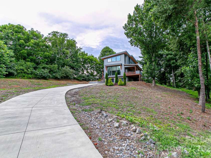 22 Lara Drive, Mills River, NC 28759.  MLS# CAR4271505, YatesRealty ID 2958. Bottom of driveway 