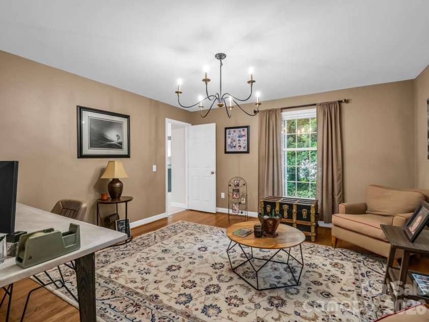 224 Windsor Drive, Shelby, NC 28150.  MLS# CAR4389885, YatesRealty ID 29580. 