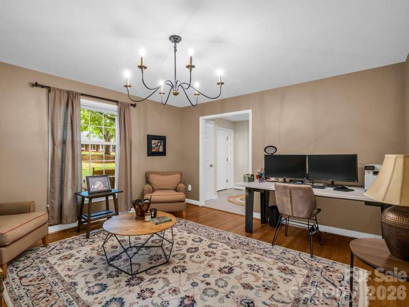 224 Windsor Drive, Shelby, NC 28150.  MLS# CAR4389885, YatesRealty ID 29580. 