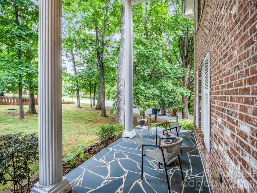 224 Windsor Drive, Shelby, NC 28150.  MLS# CAR4389885, YatesRealty ID 29580. 