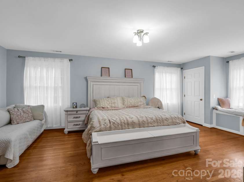 224 Windsor Drive, Shelby, NC 28150.  MLS# CAR4389885, YatesRealty ID 29580. 