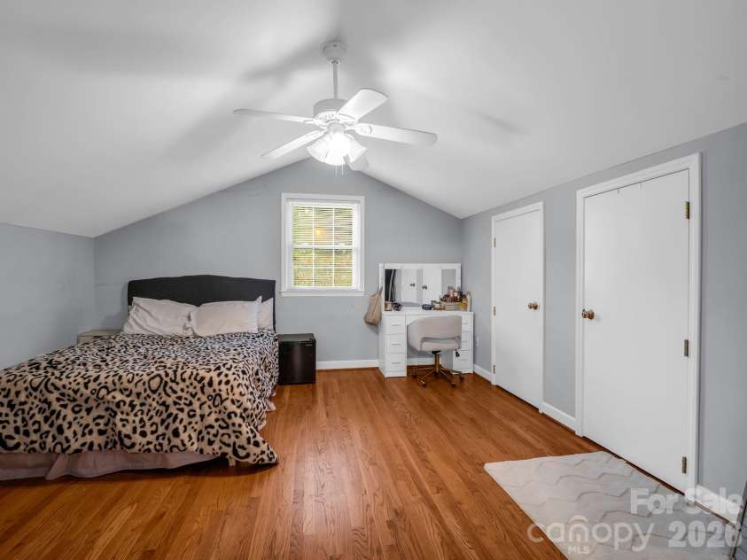 224 Windsor Drive, Shelby, NC 28150.  MLS# CAR4389885, YatesRealty ID 29580. 