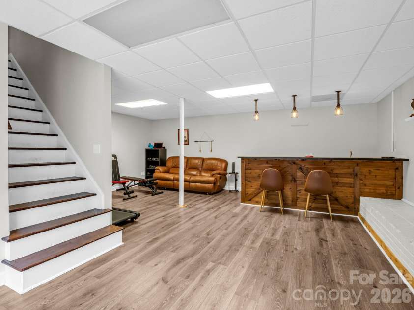 224 Windsor Drive, Shelby, NC 28150.  MLS# CAR4389885, YatesRealty ID 29580. 