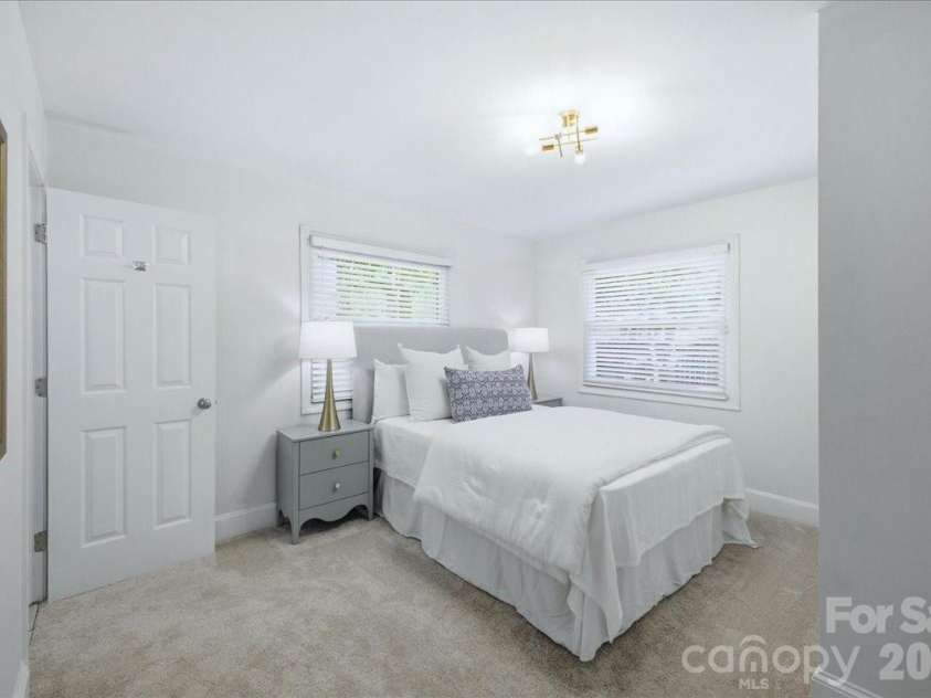 1815 Haines Street, Charlotte, NC 28216.  MLS# CAR4383212, YatesRealty ID 29581. 