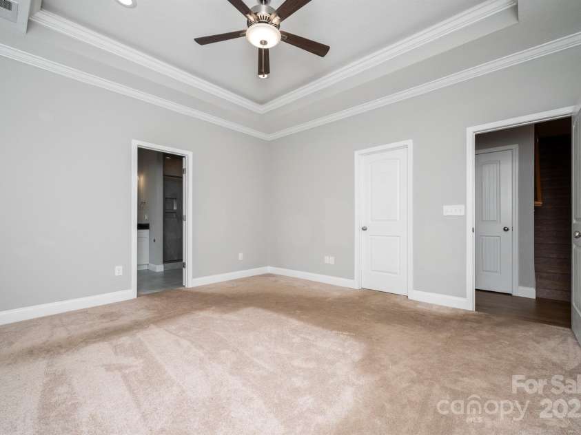 100 Holly Drive, Duncan, SC 29334.  MLS# CAR4299631, YatesRealty ID 29583. 