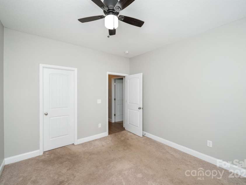 100 Holly Drive, Duncan, SC 29334.  MLS# CAR4299631, YatesRealty ID 29583. 