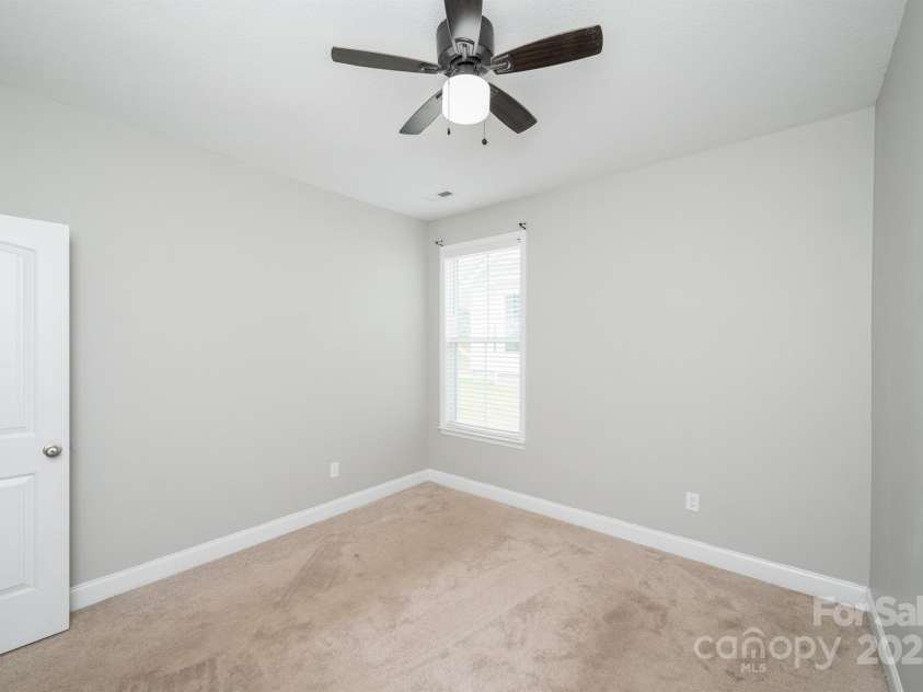 100 Holly Drive, Duncan, SC 29334.  MLS# CAR4299631, YatesRealty ID 29583. 