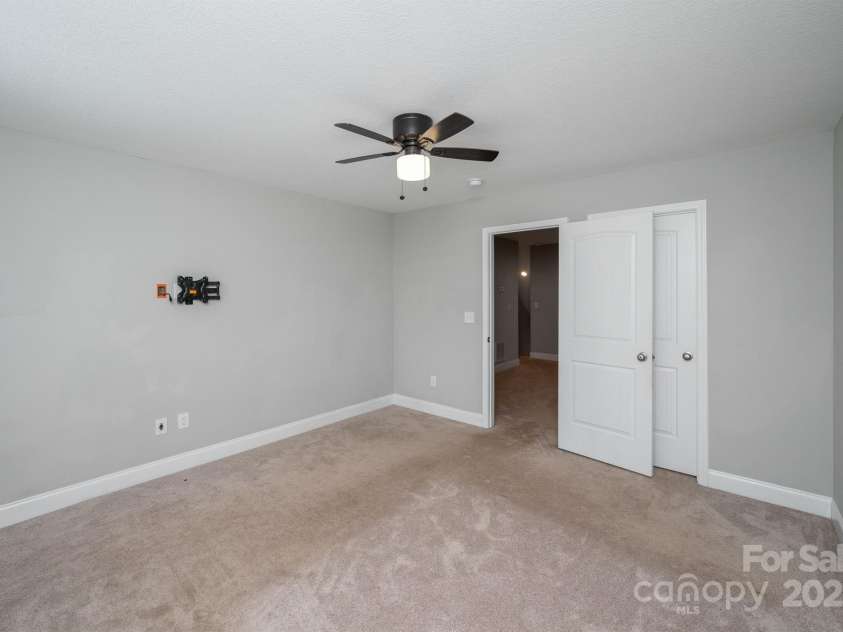 100 Holly Drive, Duncan, SC 29334.  MLS# CAR4299631, YatesRealty ID 29583. 