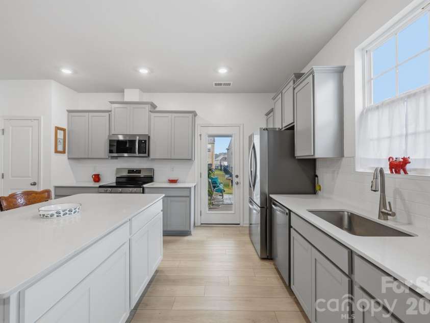 2368 Trollinger Drive, Catawba, NC 28609.  MLS# CAR4387636, YatesRealty ID 29584. 