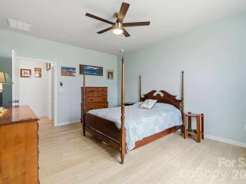 2368 Trollinger Drive, Catawba, NC 28609.  MLS# CAR4387636, YatesRealty ID 29584. 