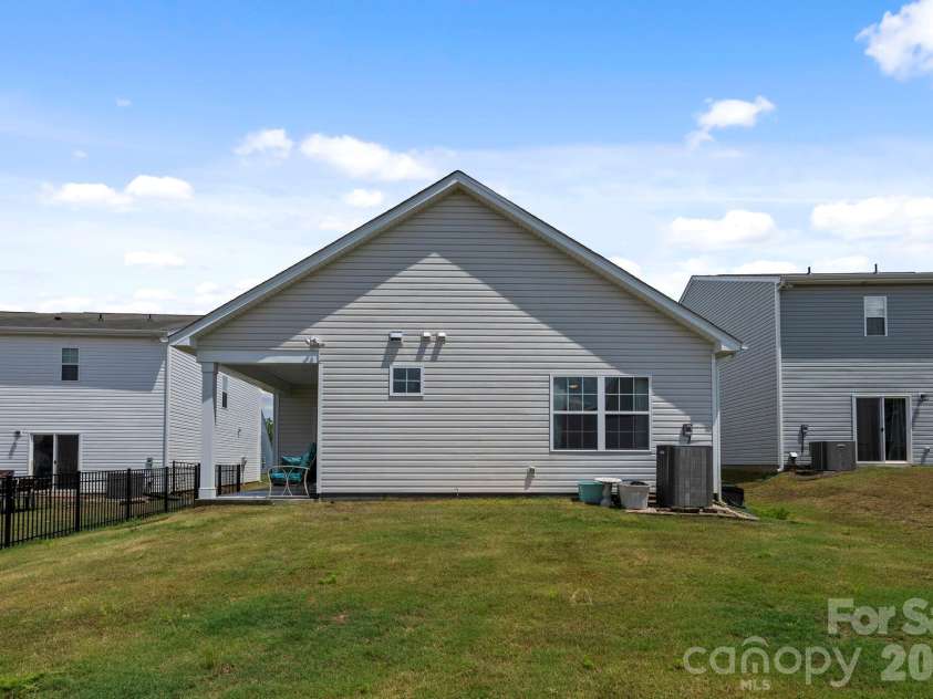 2368 Trollinger Drive, Catawba, NC 28609.  MLS# CAR4387636, YatesRealty ID 29584. 
